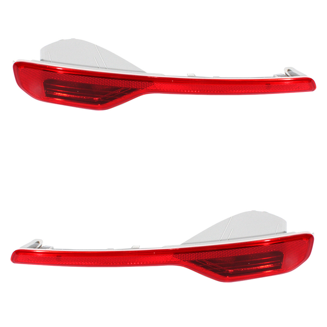 Rear bumper tail light For Volvo XC40 2018-2023